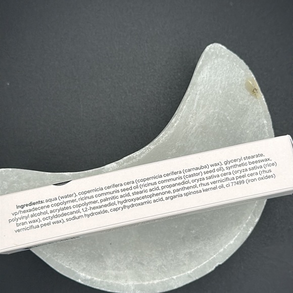 NEEN Pretty Extra Mascara, Black - Picture 4 of 7